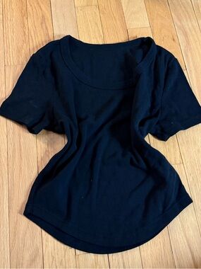 Everyday Black Scoop Neck Short Sleeve Top